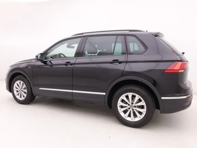 Volkswagen Tiguan 1.5 TSi 150 DSG Life + GPS + KeyLess + Park Assist + LED Lights Image 3