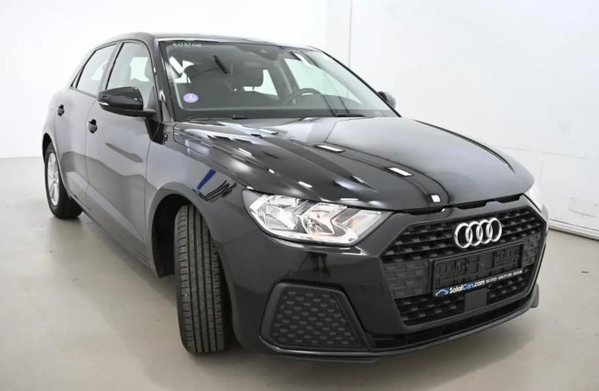 AUDI A1 SPB 30 TFSI Advanced Image 6