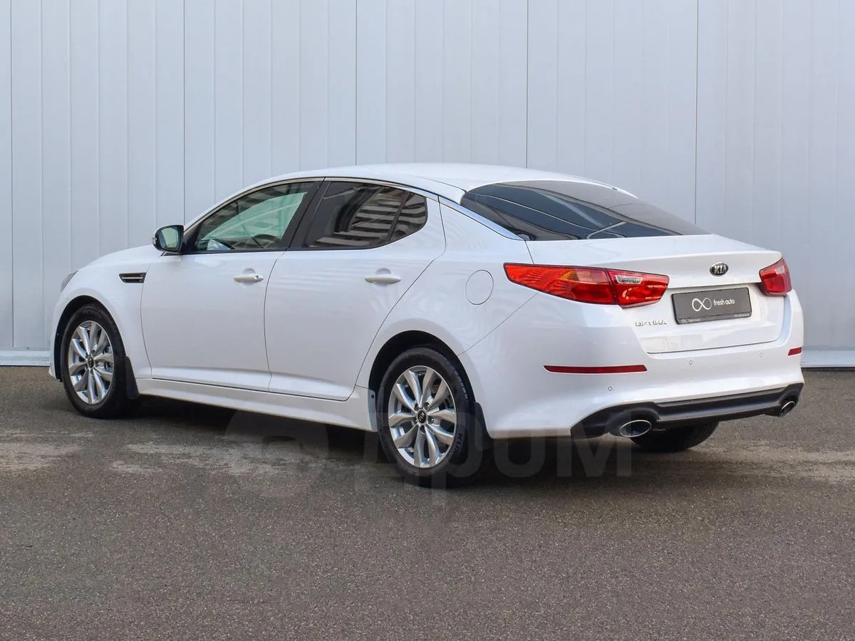 Kia Optima Image 2