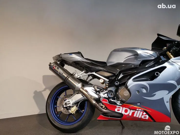 Aprilia RSV Image 5